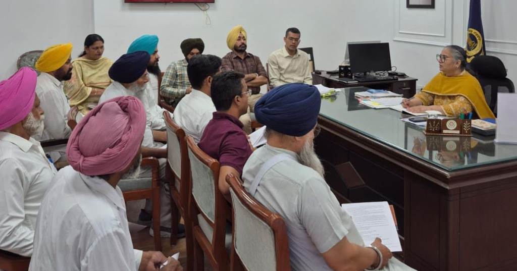 SIR District Election OfficercumDeputy Commissioner holds meeting with representatives of all recognized political parties